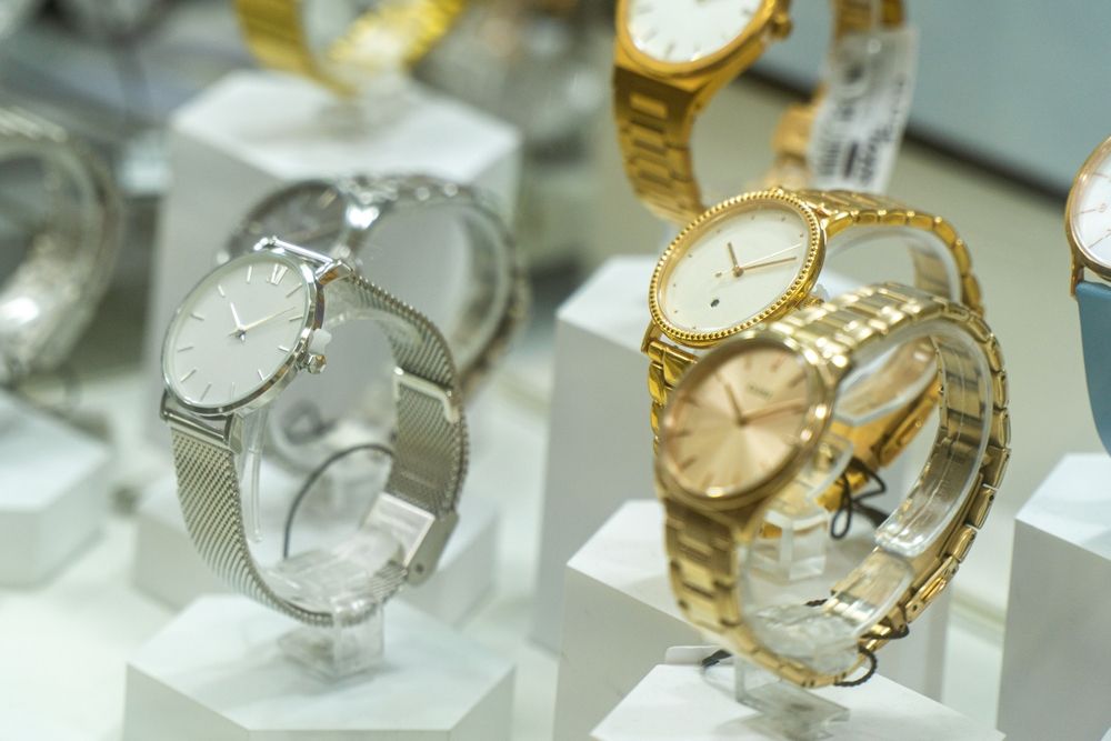 The Secret to Scoring Deals on High-End Watches