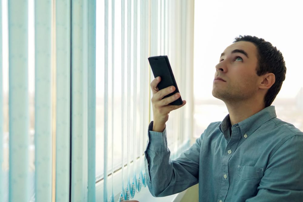 Innovative Smart Window Blinds That Adjust to Light Levels for Efficiency